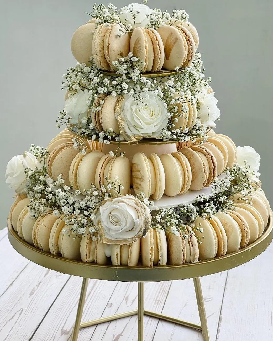Wedding or engagement cake by Fainaz Milhan, 2022